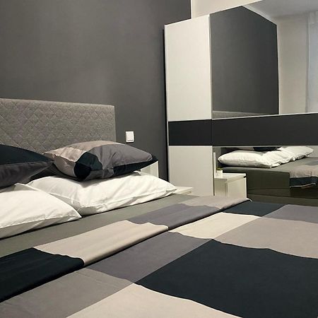 PUY Laveruda Apartment With Balcony And Free Parking מראה חיצוני תמונה