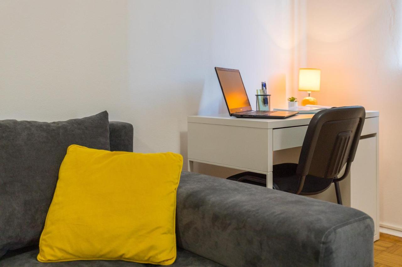PUY Laveruda Apartment With Balcony And Free Parking מראה חיצוני תמונה